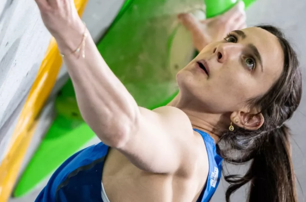 Zélia Avezou escaladora francesa
