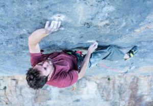 Stefano Ghisolfi encadena ‘Ratstaman Vibrations’ 9b, en Céüse