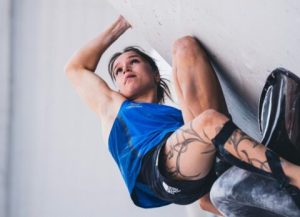Oriane Bertone y Maximillian Milne, campeones de Europa de boulder