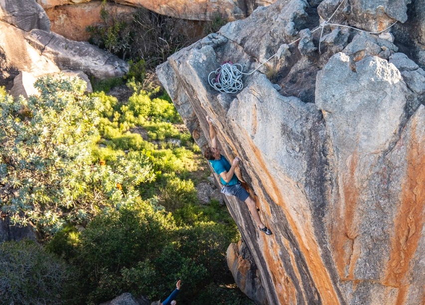 James Pearson escalando en Rocklands