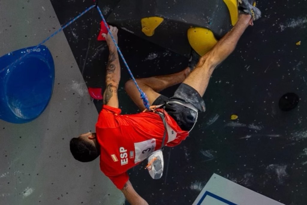 40813Alberto Ginés se proclama campeón de Europa de dificultad