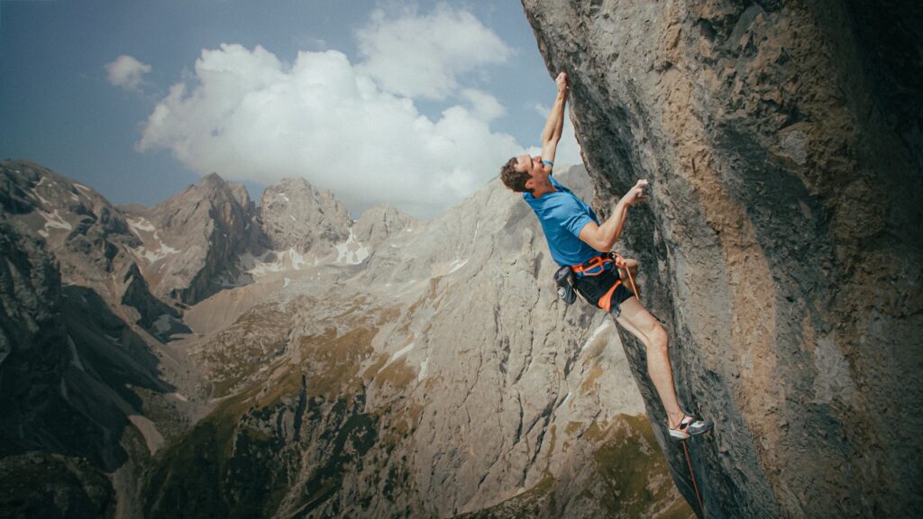 40941Adam Ondra frente a la historia y la dificultad de la Marmolada