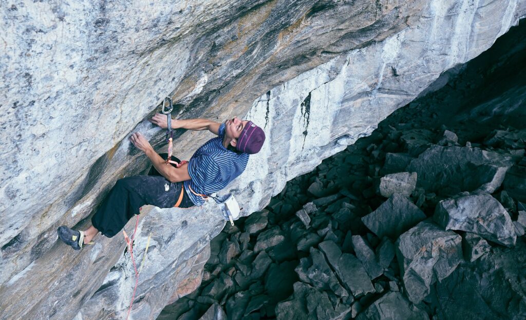 Jules Marchaland escalando en Flatanger