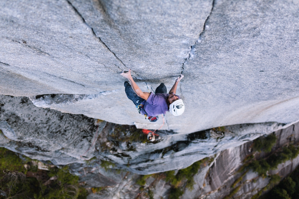 Pietro Vidi escalando Drifter's Escape